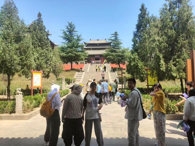 PG电子官方“五一”假期首日 稷山县古建深受游客青